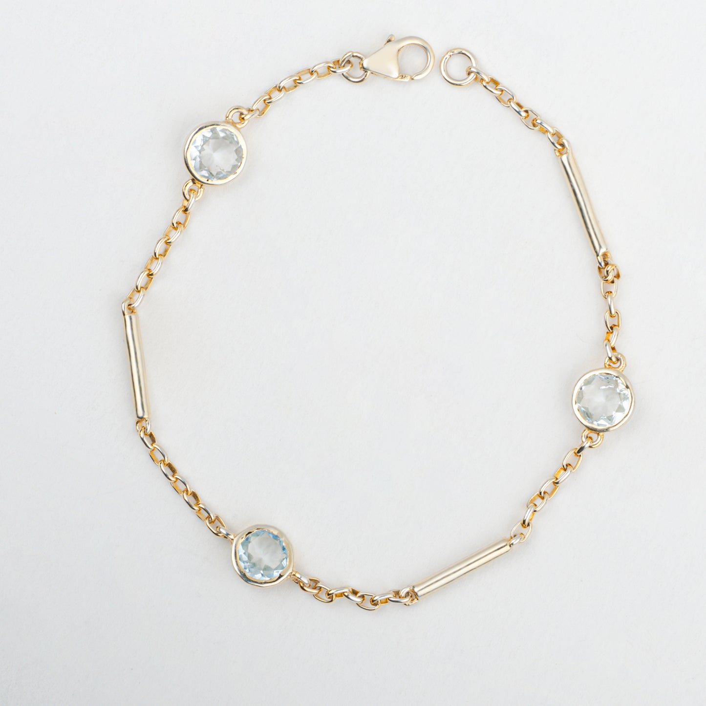 The Aurielle Bar & Bezel Bracelet | Aquamarine | Yellow Gold